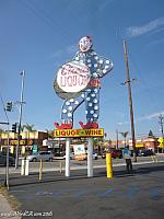The grinning giant clown of North Hollywood!