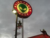 Aliens welcoming their customers