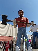 Paul Bunyan Muffler Man